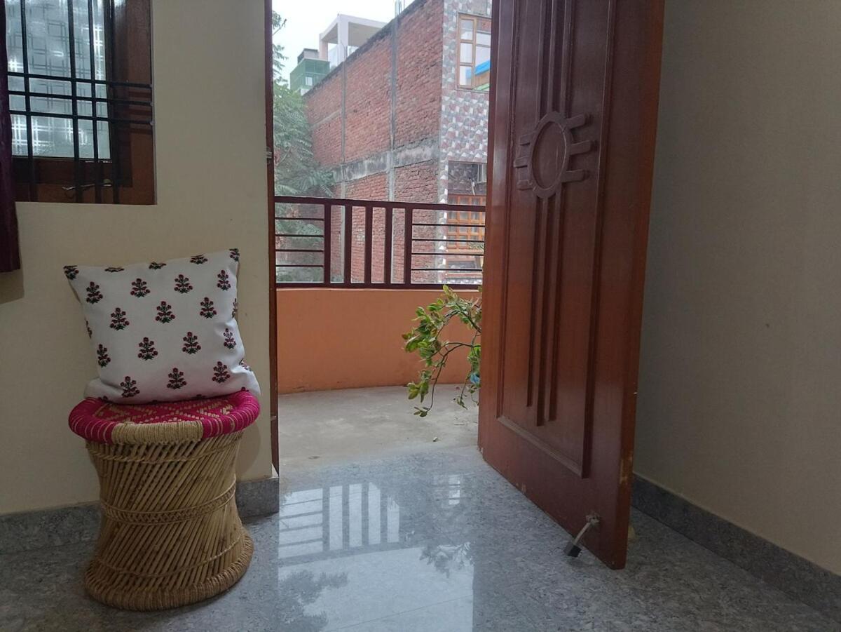 A Peaceful Family-friendly Stay- Fully Furnished Apartment Varanasi
